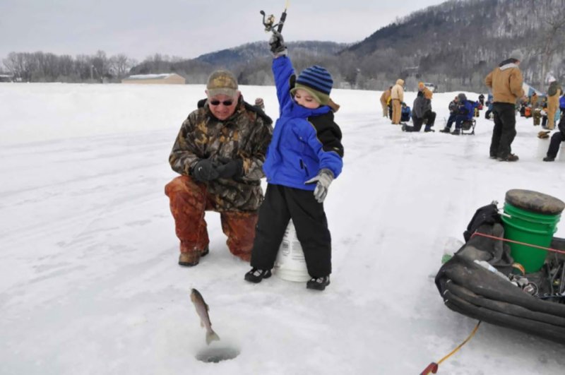 Image: Catch Big Wins with Ice Fishing Game at UKs Top Online Casinos